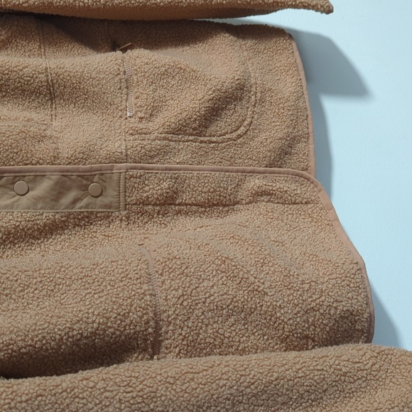 Victoria's Secret PINK Brown/Tan Teddy Fleece Snap Button Jacket Medium - Picture 4 of 6